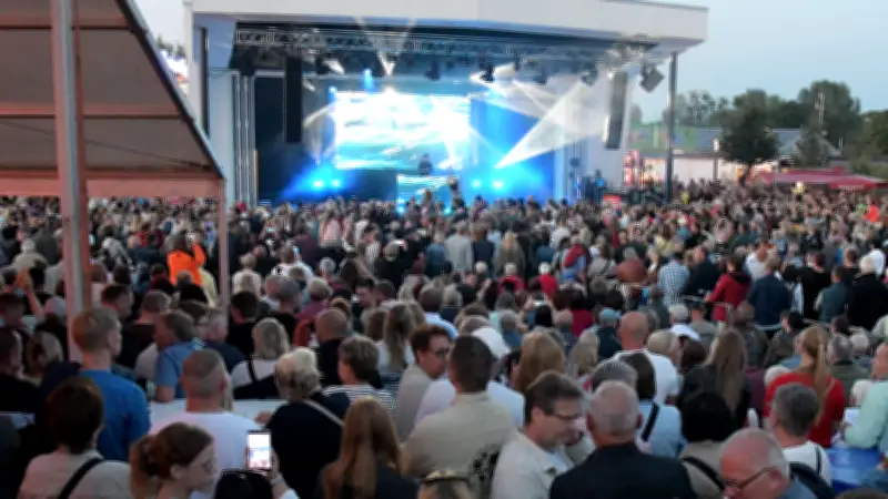 60. Hafftage in Ueckermünde: Tausende feiern Jubiläum der Extraklasse