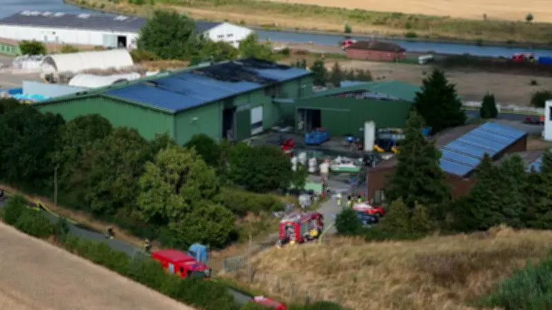 Brand auf Recyclinghof in Liebenau: Große Rauchwolke