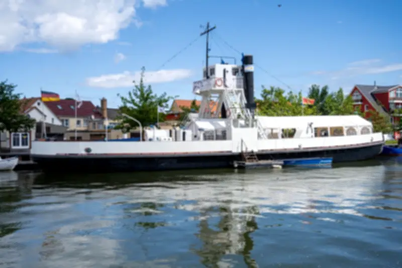 Einzigartige Eisenbahndampffähre »Stralsund« sucht neue Betreiber