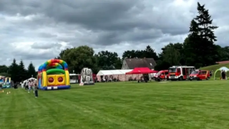 Gemeindefest in Medow: Flohmarkt, Piratenshow und Disco