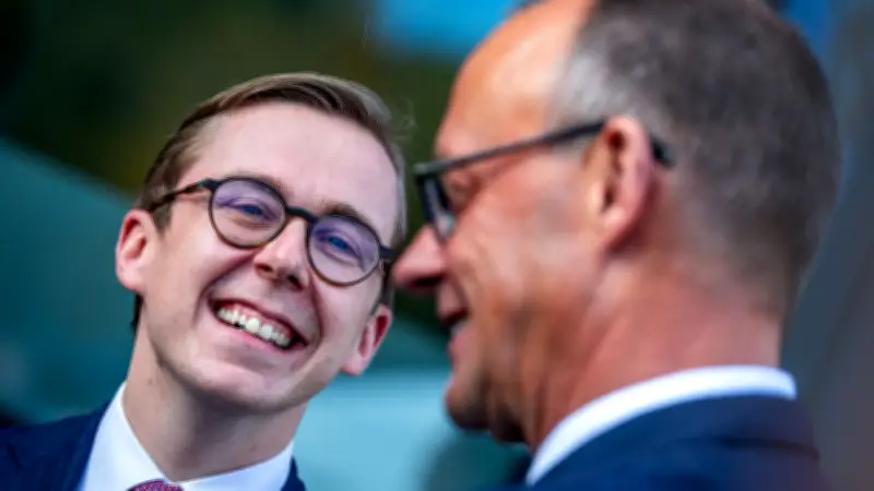 Merz baut Wagenburg: Linnemann, Warken, Amthor rücken auf