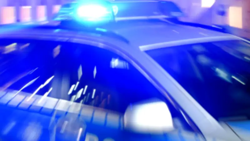 Pärchen stiehlt 120 Goldringe auf Flohmarkt in Malchow