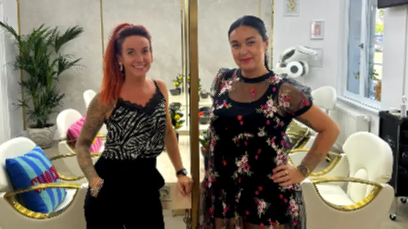 Schwestern und Mutter eröffnen Salon „Lloret de Mar“ in Neubrandenburg