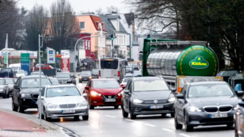 Vierwöchige Bauarbeiten in der Luruper Hauptstraße ab Montag