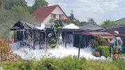 Akku-Brand auf Rügen: Explosion verletzt vier Feuerwehrleute