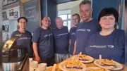 Blaubeerfest in Eggesin: 1200 Kuchenstücke und Zukunft gesichert