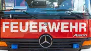 Kirch Jesar: Strohballenbrand in der Nacht – Ursache unbekannt