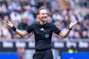 Rostocker Schiri Bastian Dankert als VAR beim WM-Finale
