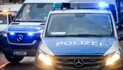 Sechs Polizeitransporter auf A115 in Berlin ineinander gekracht