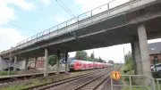 Vollsperrung in Langhagen: Brücke über Bahnstrecke wird abgerissen