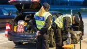 Zwei per Haftbefehl gesuchte Männer in Pomellen festgenommen