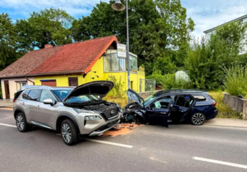 Binz: Fünf Verletzte nach Unfall und 30.000 Euro Schaden