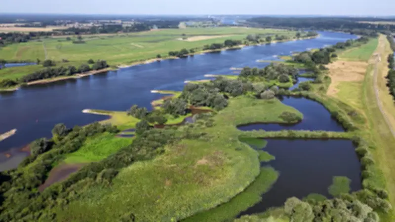 Boizenburg: Deichrückverlegung an der Elbe im Bau