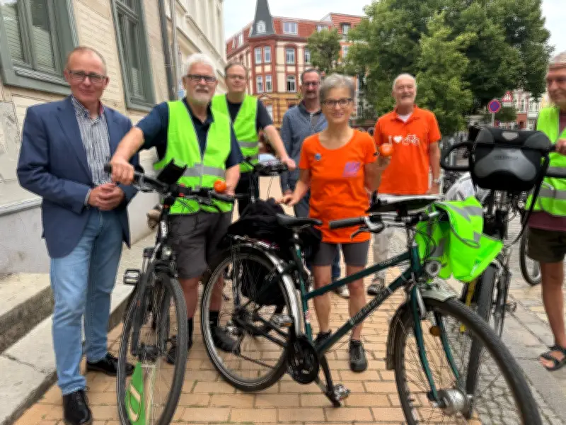 Demokradtour: Initiative radelt für Demokratie in MV und Sachsen-Anhalt