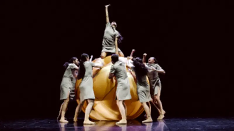 Deutsche Tanzkompanie beendet Saison mit Tanzfest und 36.000 Zuschauern