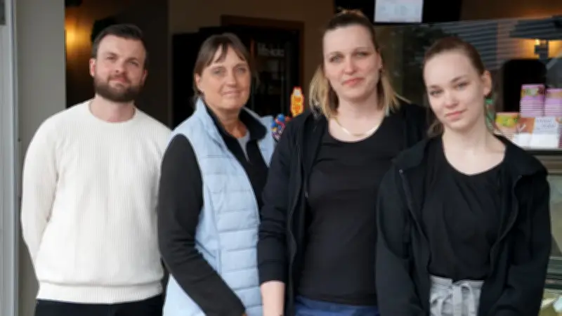 Familie Hirsch erweitert Automatenangebot in Gadebusch um Grillfleisch und Snacks