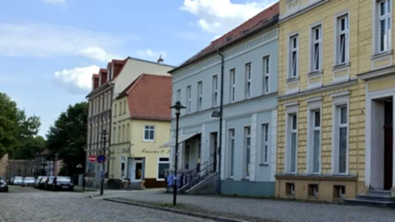 Fotorätsel gelöst: DDR-Polizei in Templin und das Hotel König von Preußen