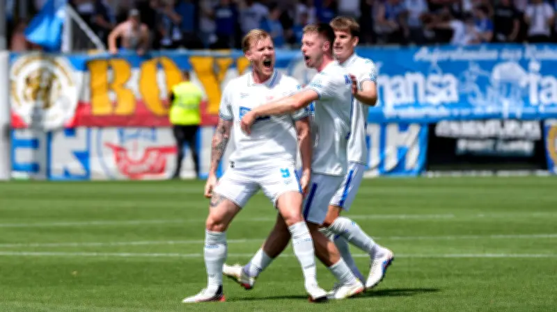 Hansa Rostock: Doppelpack von Voglsammer beim 3:2-Auftaktsieg