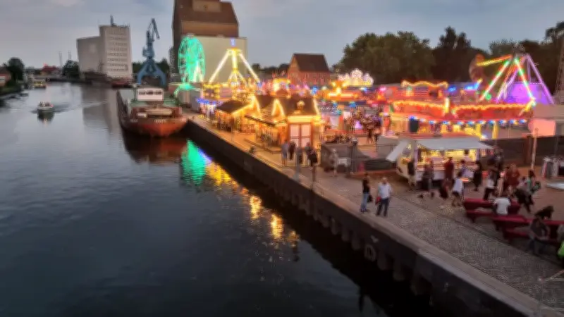 Hansefest Anklam: Hitze, Glas- und Hundeverbot, neue Bühnen-Fusion