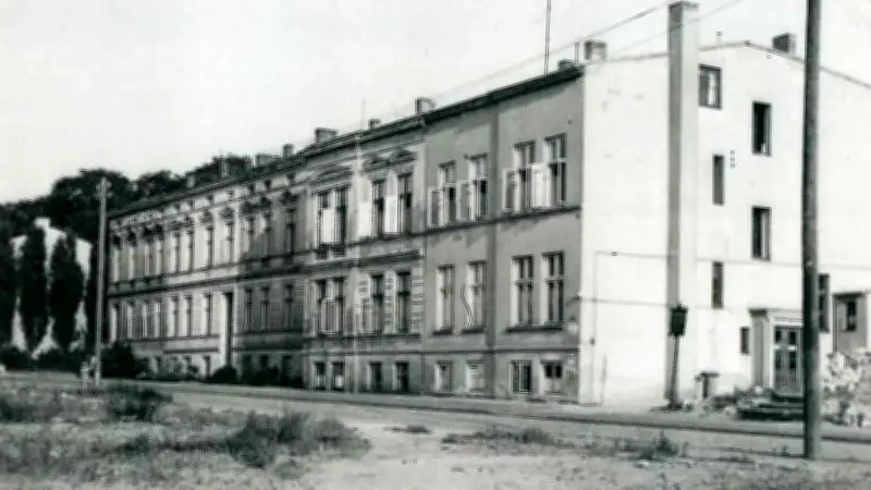 Historische Ansichten: Tuberkulosefürsorgestelle in der Paulstraße