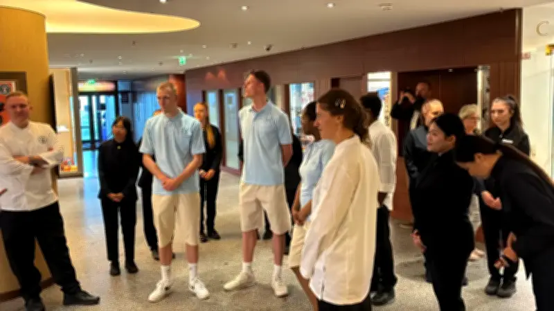 Hotel Neptun in Warnemünde: 22 neue Azubis aus aller Welt