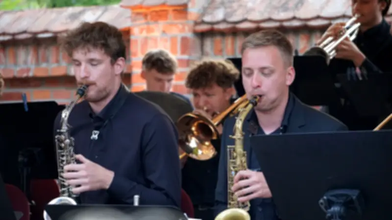 Jazz-Nachwuchs trifft Größe: Konzert in Gadebusch