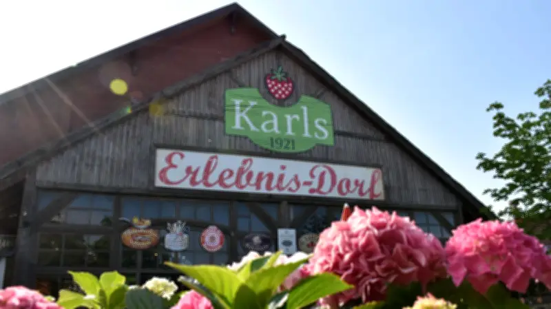 Karls Erlebnisdorf: Barbershop startet – Shitstorm in sozialen Medien