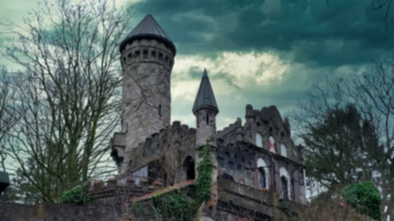 Kleinste Burg der Welt verkauft: Besitzerin setzt auf Schloss Vietgest