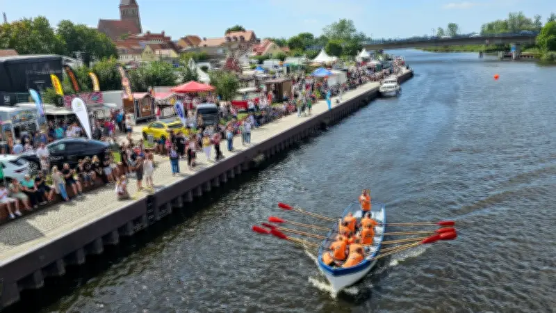 Kutterrudern beim Hansefest: Pokal des Bürgermeisters winkt in Anklam