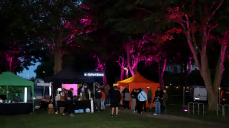 Lichterfest am Kummerower See: Musik, Markt und mehr