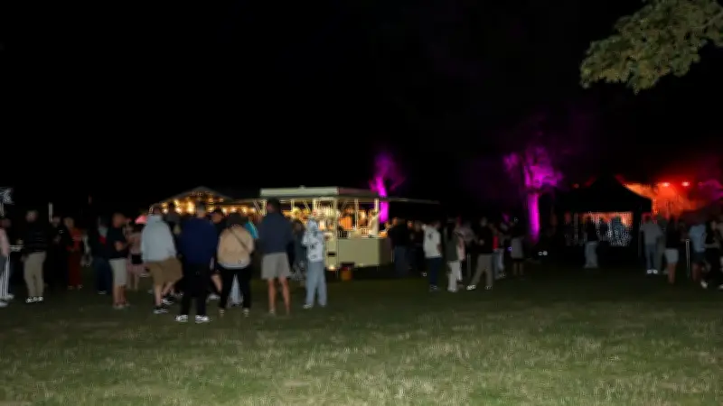 Lichterfest Gravelotte: Livemusik statt Disco begeistert hunderte Gäste