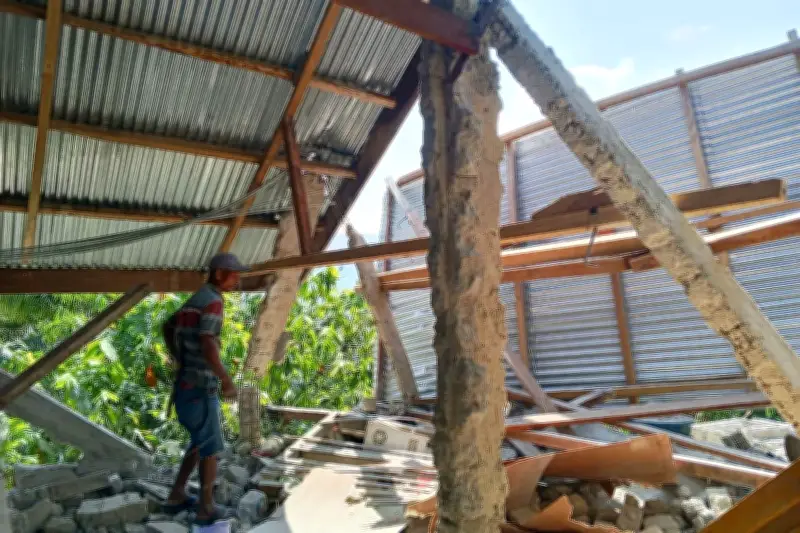 Mindestens 20 Tote nach schwerem Erdbeben in Indonesien