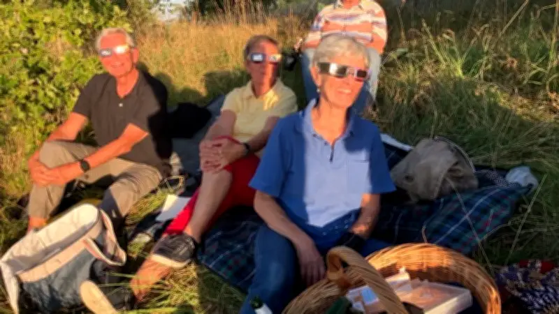 Mystischer Moment: Partielle Sonnenfinsternis fasziniert am Röthelberg