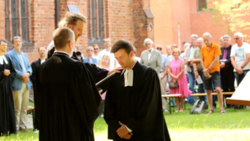 Neuer Pastor am Güstrower Dom eingeführt: Albrecht Wienß