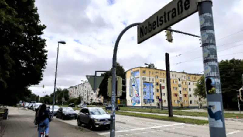 Nobelstraße in Rostock ab 13. August voll gesperrt: Straßendecke wird erneuert