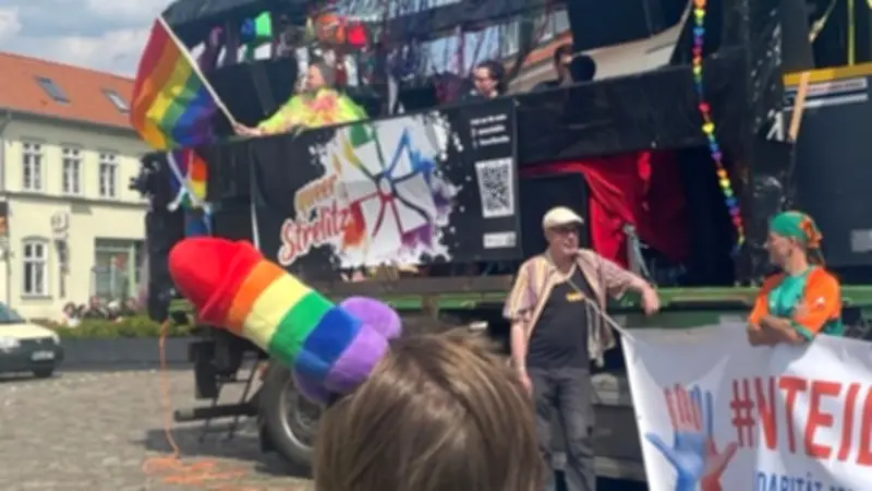 Queere Aktionswoche in Neustrelitz mit CSD und Demokratiefest