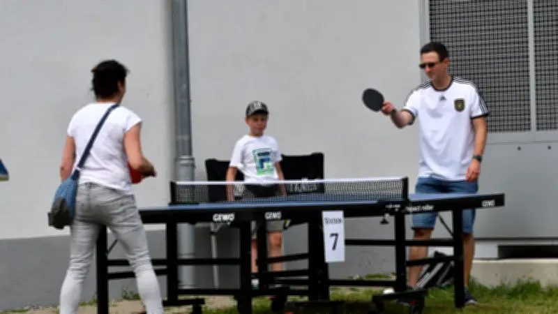Rehnaer SV feiert 80. Geburtstag mit Fußball-Derby und Familiensportfest