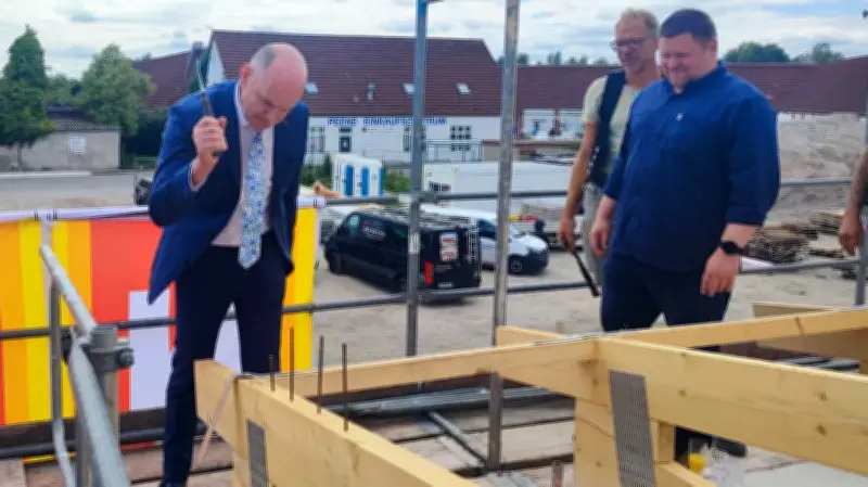 Richtfest in Demmin: Norma-Neubau mit Café und Bäckerei entsteht