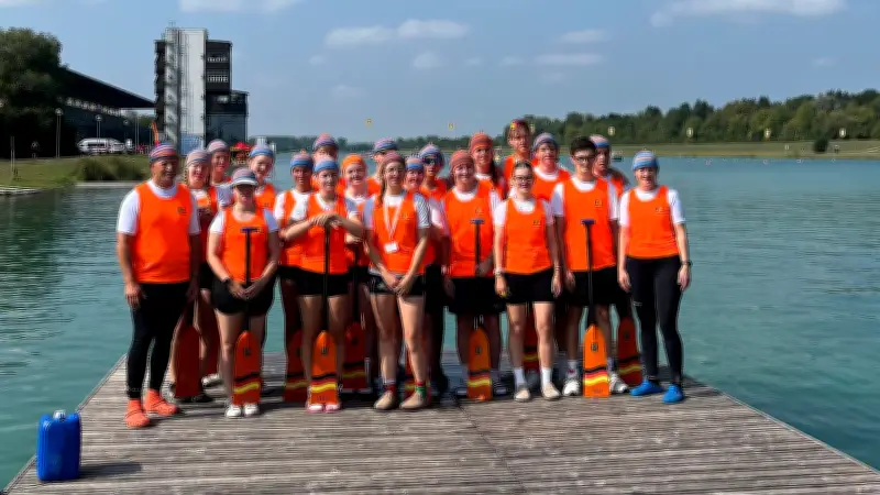 Schlagseite holt acht Meistertitel im Drachenboot