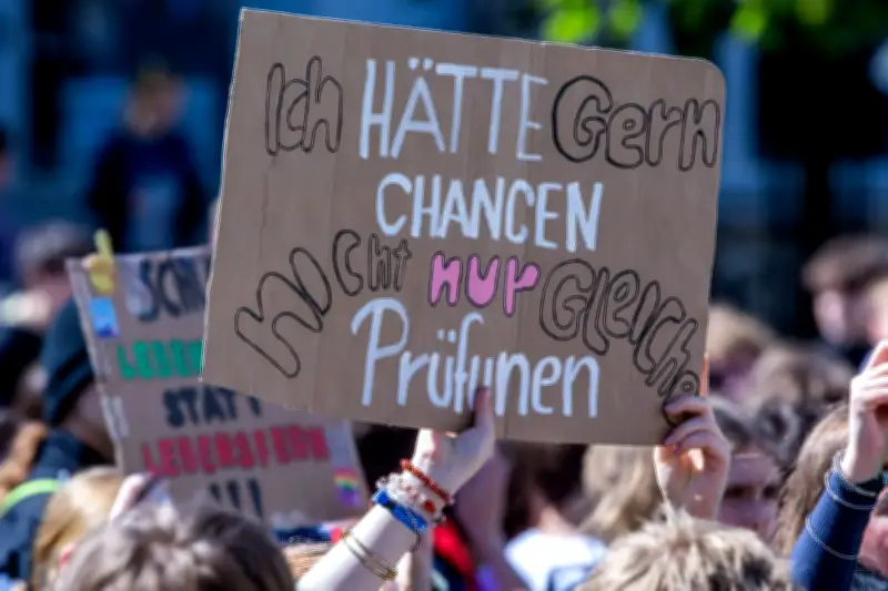 Schüler in MV fordern kostenfreies Deutschland-Ticket