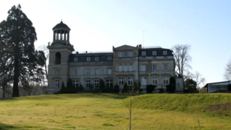 Schloss Kaarz wird Hauptdarsteller in neuem Roman von Harboe Vaagt