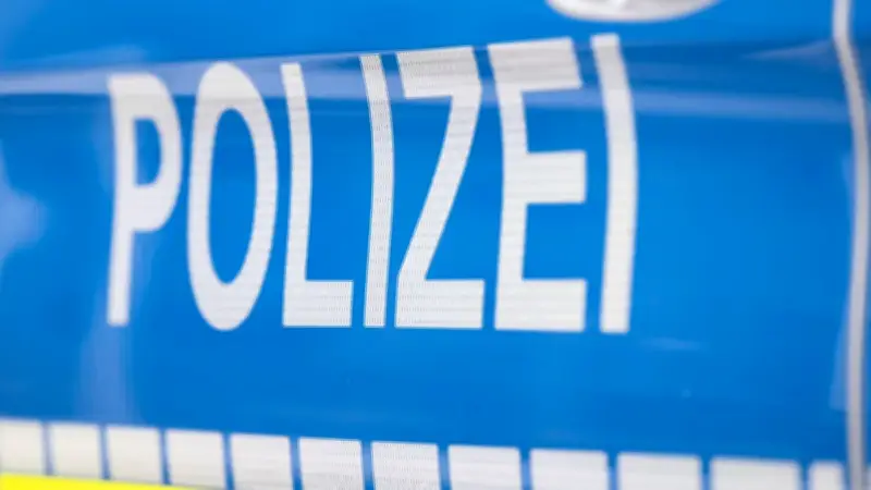 Schockanruf: 87-Jährige verliert Schmuck und 14.000 Euro in Anklam