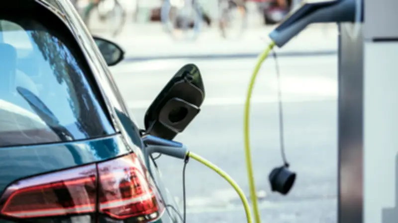 Schwerin: 20 neue E-Auto-Ladesäulen geplant