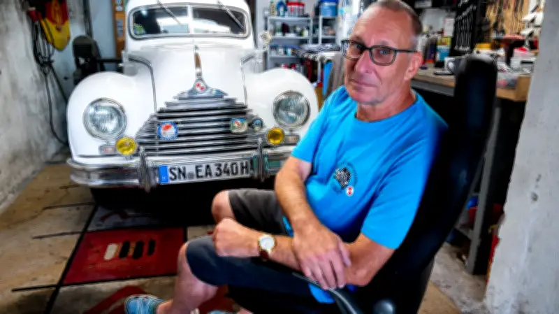 Seltene DDR-Oldtimer: EMW und BMW 340 treffen sich in Schwerin