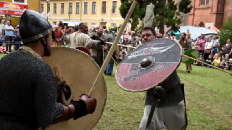 Wikingerfest in Malchow: Schaukämpfe und seltenes Handwerk am Wochenende