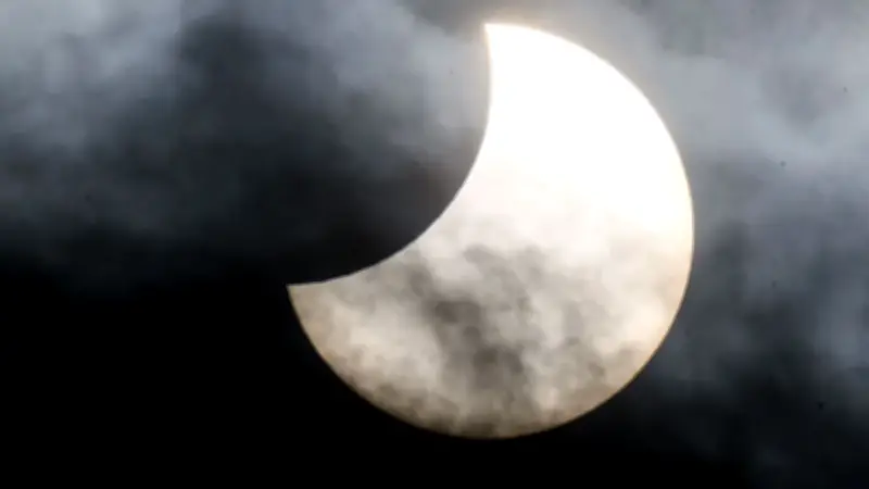 Zwei Himmelswunder über Demmin: Sonnenfinsternis und Sternschnuppen
