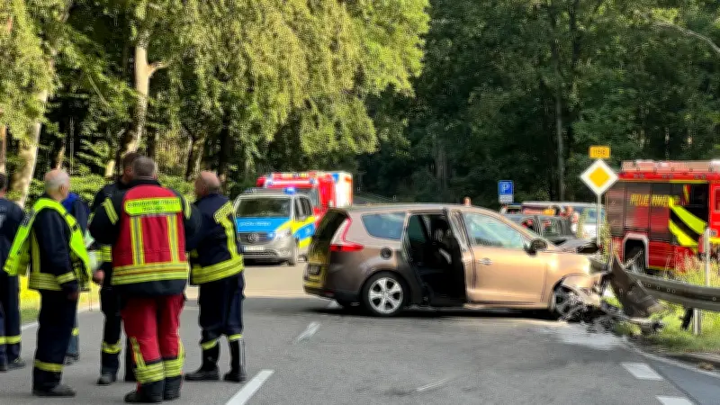 Zwei Tote bei schwerem Frontalunfall auf B 198 bei Bad Stuer