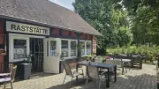 Döner und Currywurst: Raststätte an der B109 feiert Comeback