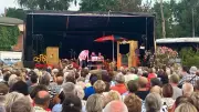 Kabarett „Gartenglück“ lockt 500 Besucher nach Teterow