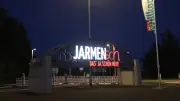 Kreisverkehr Jarmen: Beleuchtete Brücke als Wahrzeichen offiziell freigegeben